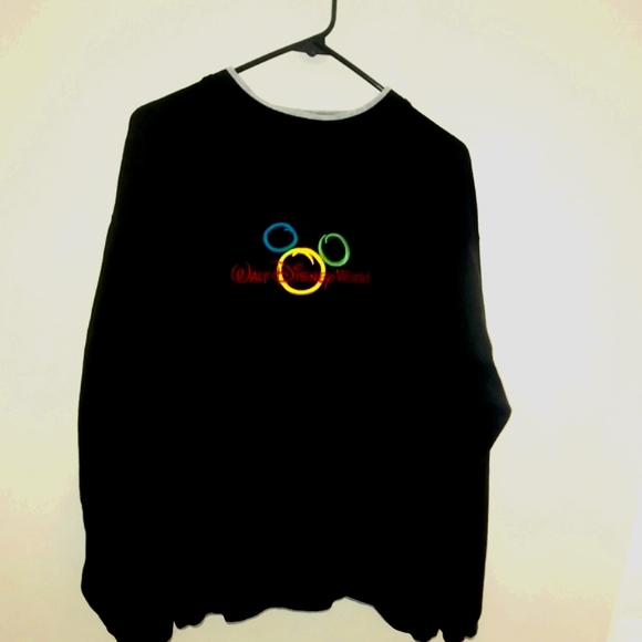 VINTAGE WALT DISNEY WORLD Long Sleeve Sweatshirt - Picture 1 of 5